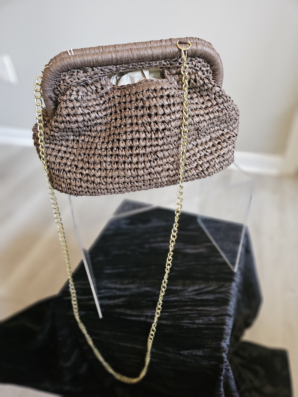 Sol And Mer Chocolate Brown Woven Straw Pouch Crossbody Bag w/Gold Chain (O/S)